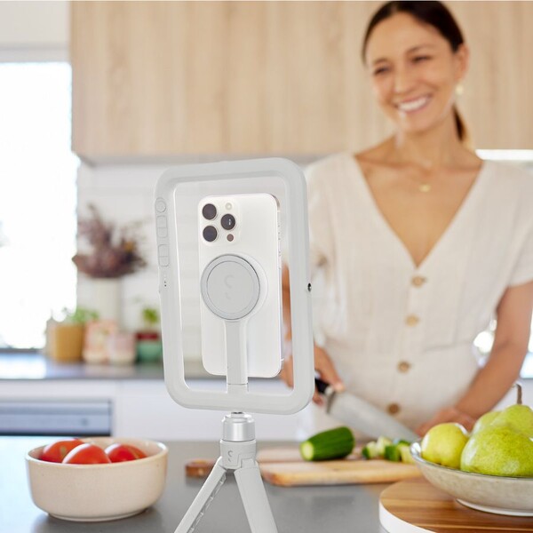 ShiftCam-SnapStudio-Light-LED-svetlo-bile