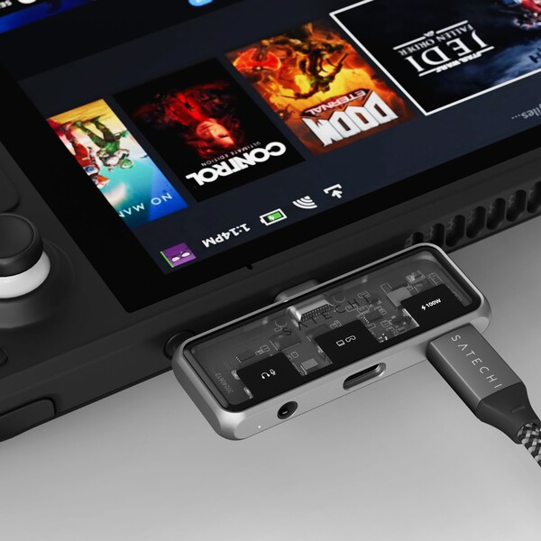 Satechi-Mobile-XR-Hub-s-dualnim-USB-C-a-audio-portem-vesmirne-sedy