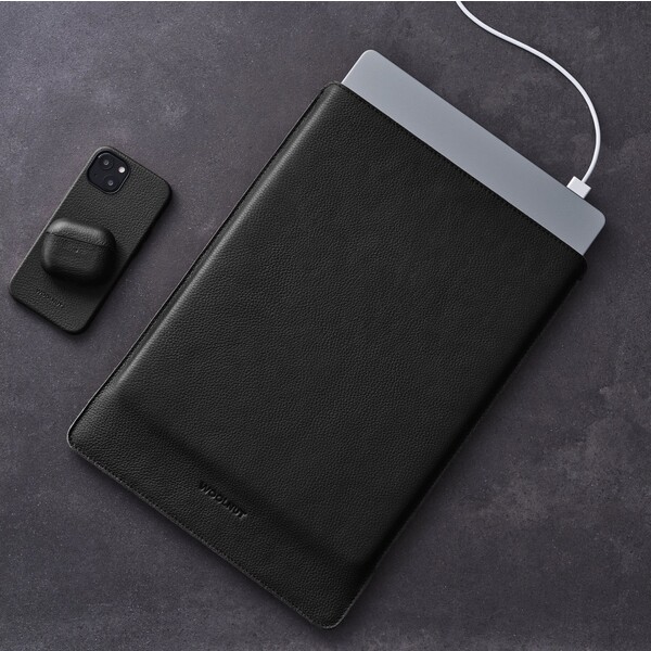Woolnut-kozene-Sleeve-pouzdro-pro-16-MacBook-Pro-cerne
