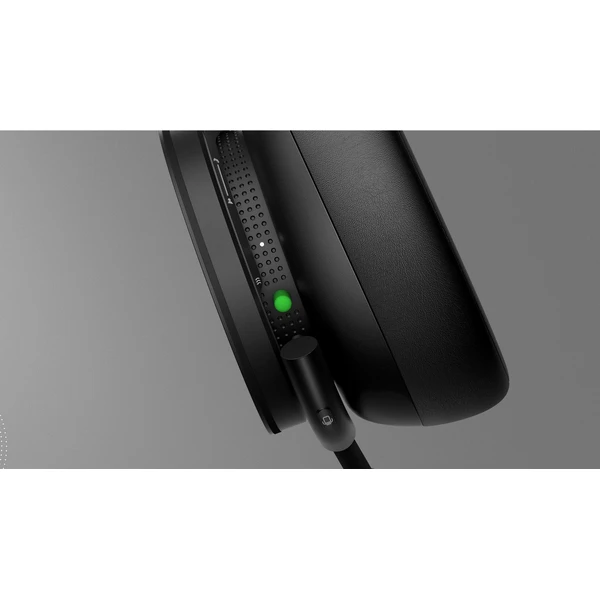 Xbox-bezdratova-sluchatka-s-mikrofonem-cerna