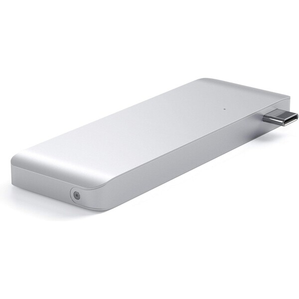 Satechi-Passthrough-USB-hub-pro-MacBook-stribrny