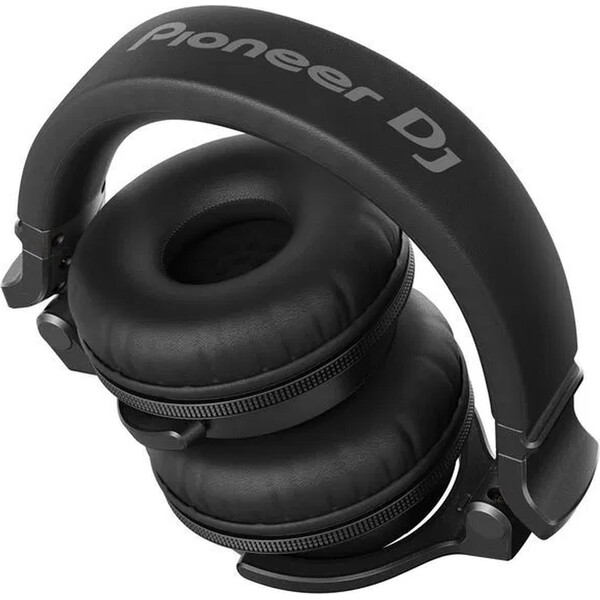 Pioneer-DJ-AlphaTheta-HDJ-CUE1BT-K-bezdratova-DJ-sluchatka-cerna