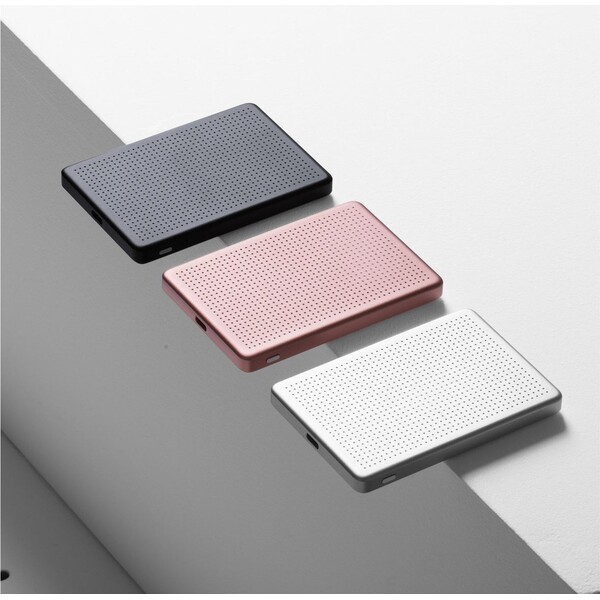 Native-Union-Active-MagSafe-powerbanka-5000mAh-stribrna