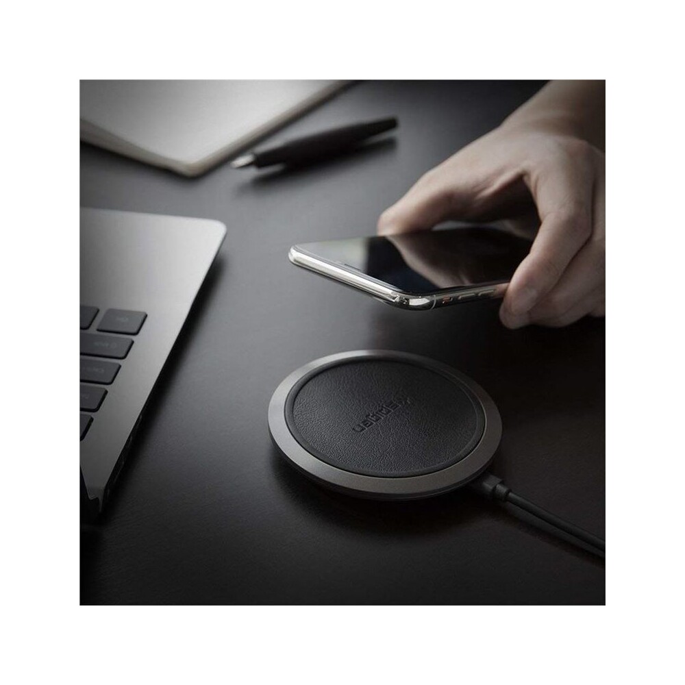 Spigen-Essential-F308W-bezdratova-nabijecka-cerna