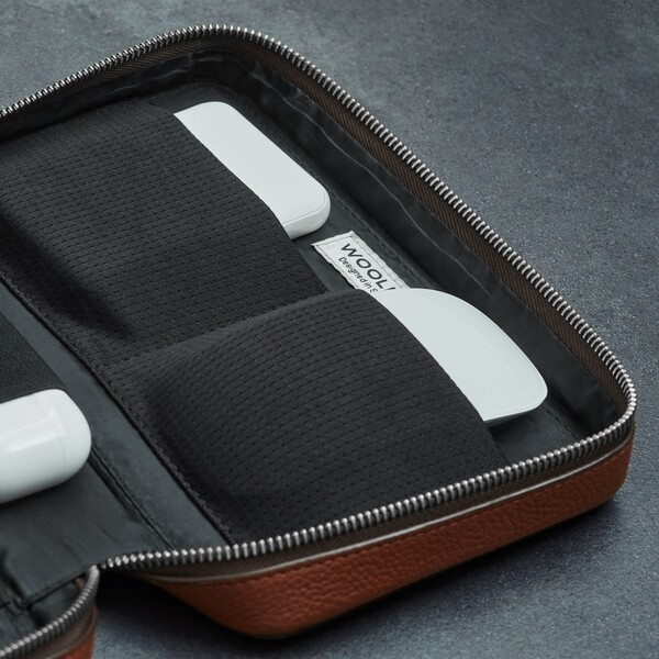 Woolnut-kozeny-Tech-Organizer-hnedy