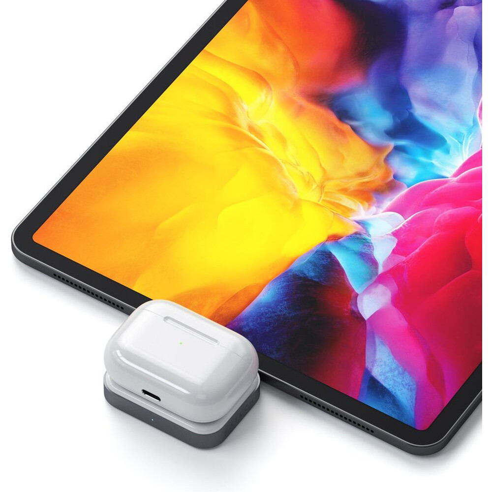 Satechi-USB-C-Wireless-Charging-Dock-AirPods-5W-vesmirne-sedy