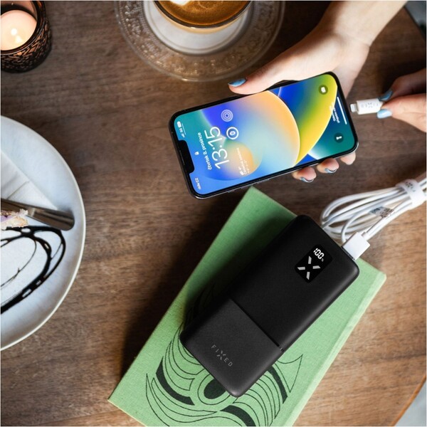 FIXED-Zen-30-powerbanka-s-LCD-a-PD-Power-Delivery-20W-30-000-mAh-cerna