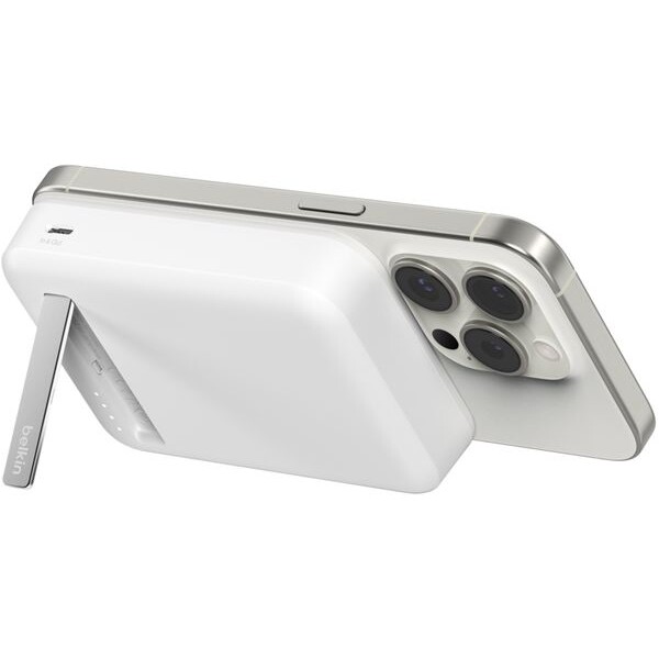 Belkin-Boost-Charge-Pro-Qi2-MagSafe-powerbanka-10000mAh-15W-bila