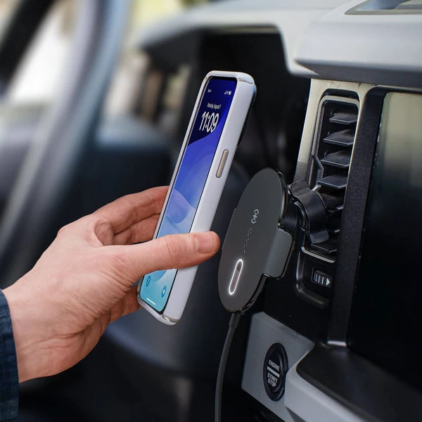 Speck ClickLock Wireless Charging Car Vent Mount MagSafe držák do auta s nabíjením - Držáky - Obrázek LKBB000L01