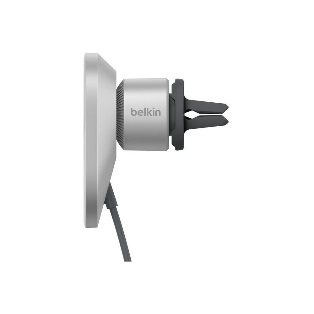 Belkin-BOOST-CHARGE-Qi2-MagSafe-drzak-do-auta-15W-sedy-bez-adapteru-