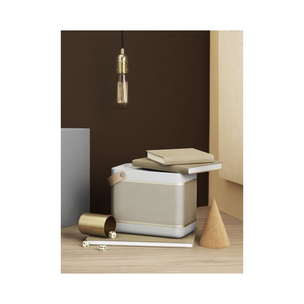 Beoplay-Beolit-15-bezdratovy-reproduktor-zlaty