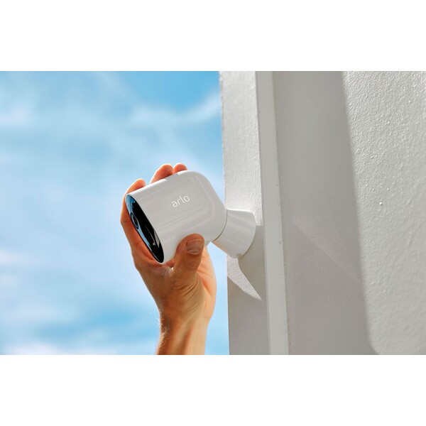 Arlo-magneticky-drzak-na-stenu-2-Pack-bily