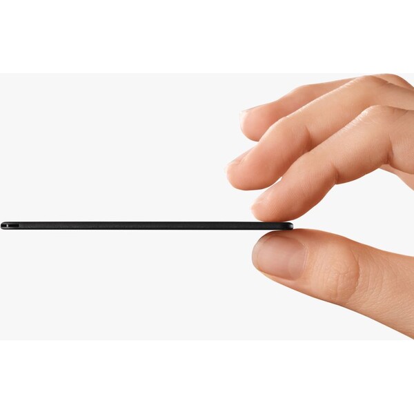 Chipolo-CARD-Bluetooth-lokator-cerny