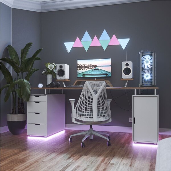 Nanoleaf-Shapes-Triangles-Starter-Kit-9-ks-chytre-modularni-osvetleni