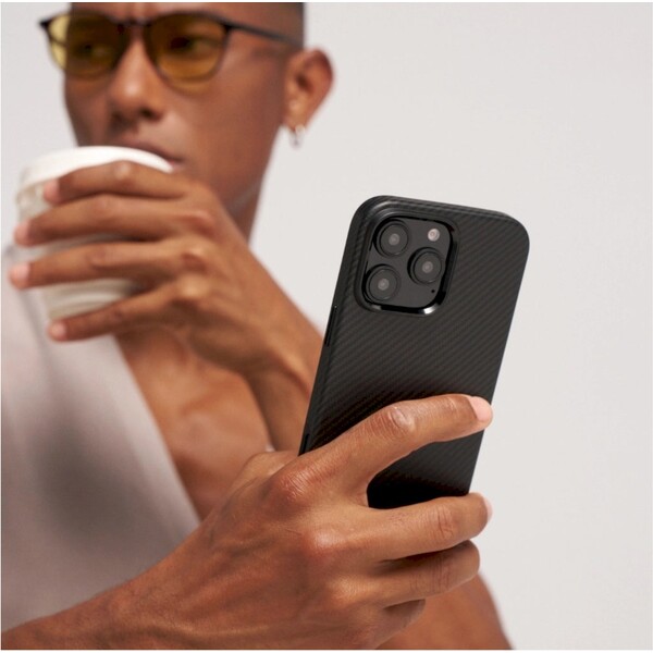 Pitaka-Military-Grade-Protective-MagSafe-kryt-iPhone-16-Pro-Black-Grey-Twill