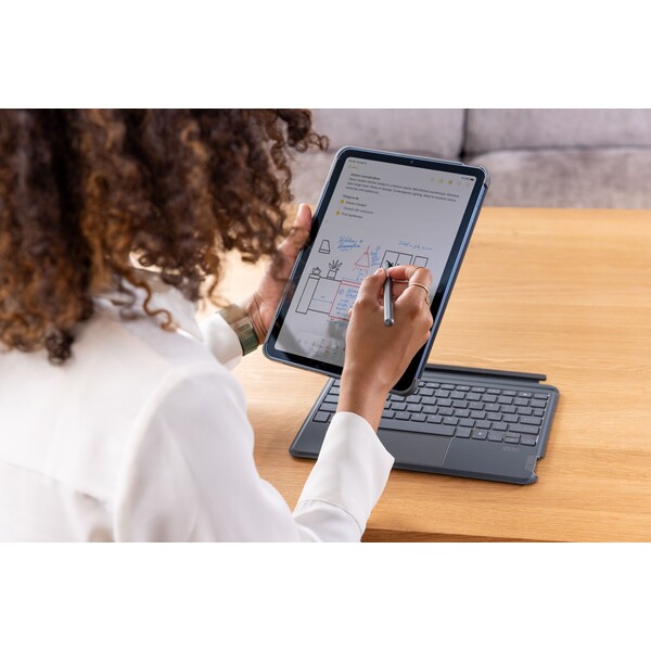 EPICO-pouzdro-s-klavesnici-pro-Apple-iPad-Air-11-2025-madarstina-sede