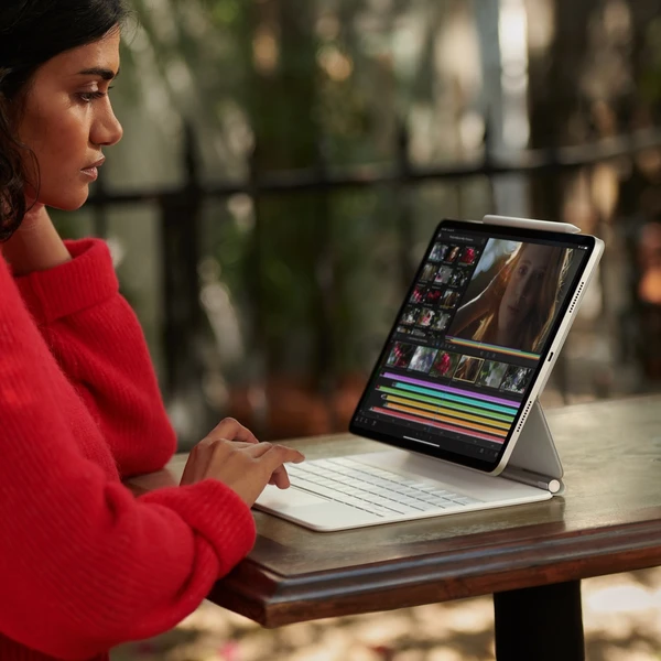 Apple iPad Pro 11" 128 GB Wi-Fi stříbrný (2021) - Tablety - Obrázek Q5EFF00101