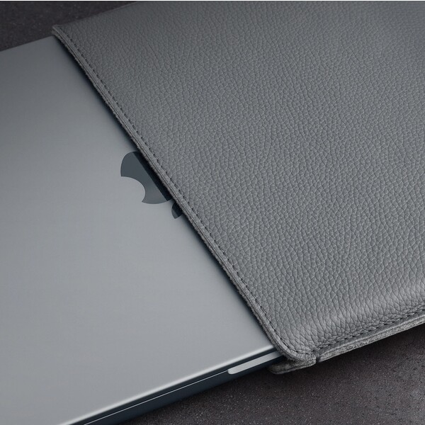 Woolnut-kozene-Sleeve-pouzdro-pro-14-MacBook-Pro-sede