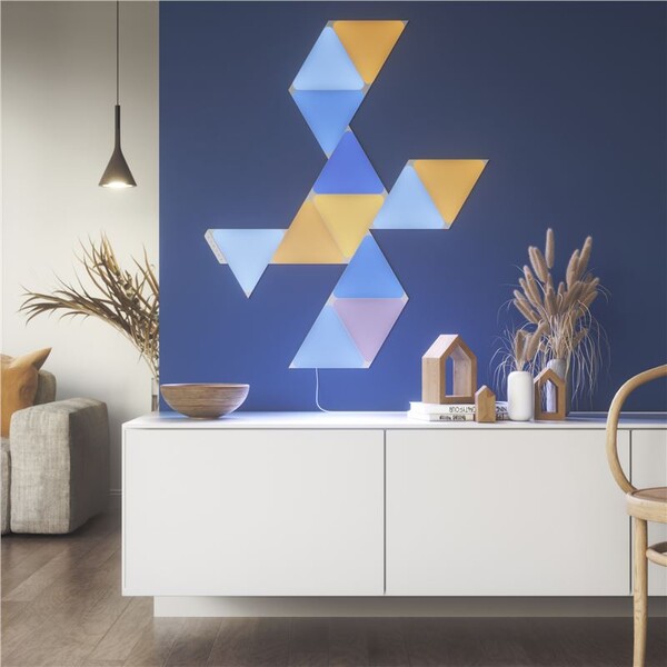 Nanoleaf-Shapes-Triangles-Starter-Kit-9-ks-chytre-modularni-osvetleni