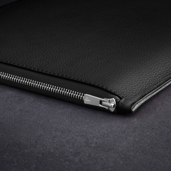 Woolnut-Leather-Folio-kozene-pouzdro-pro-MacBook-Air-13-MacBook-Pro-14-MacBook-Pro-13-cerne
