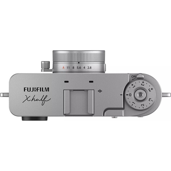 FujiFilm-X-Half-X-HF1-stribrny