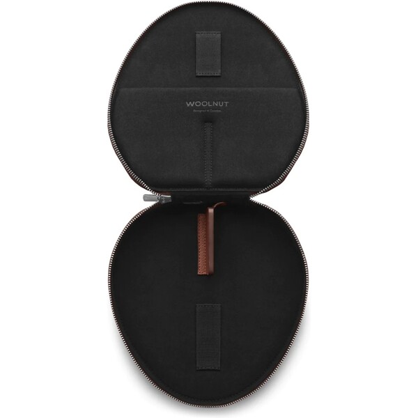 Woolnut-Leather-kozene-pouzdro-pro-AirPods-Max-hnede