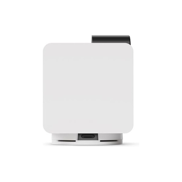 Petcube-Cam-360-bila-bezpecnostni-kamera-pro-domaci-mazlicky