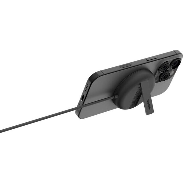 Belkin-BOOST-CHARGE-PRO-Qi2-15W-MagSafe-nabijeci-podlozka-bez-adapteru-cerna