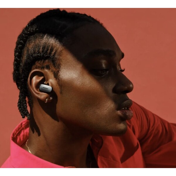 Bose-QuietComfort-Ultra-Earbuds-2nd-Gen-bezdratova-sluchatka-cerna