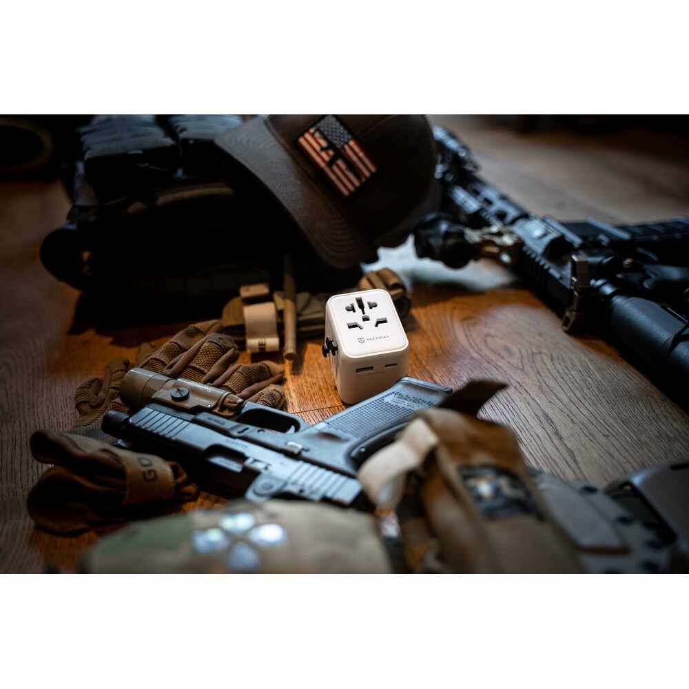 Tactical-PTP-cestovni-adapter-bily