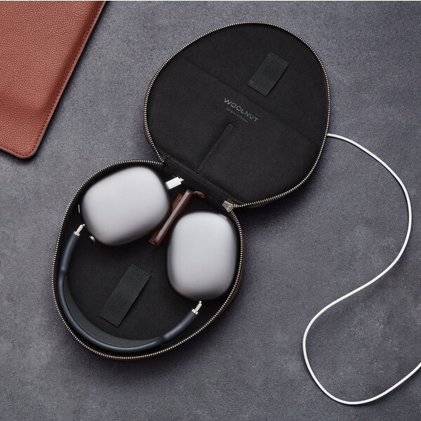 Woolnut-Leather-kozene-pouzdro-pro-AirPods-Max-hnede