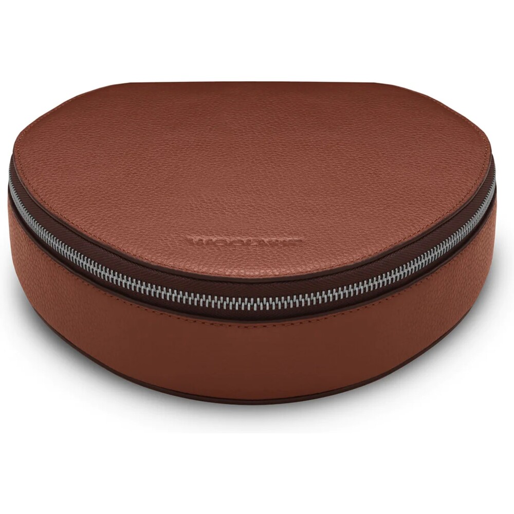 Woolnut-Leather-kozene-pouzdro-pro-AirPods-Max-hnede