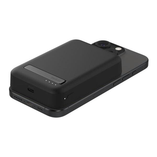 Belkin-Boost-Charge-Pro-Qi2-MagSafe-powerbanka-10000mAh-15W-cerna