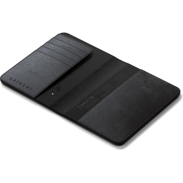 Satechi-FindAll-Passport-Cover-lokator-Apple-Find-My-cerny