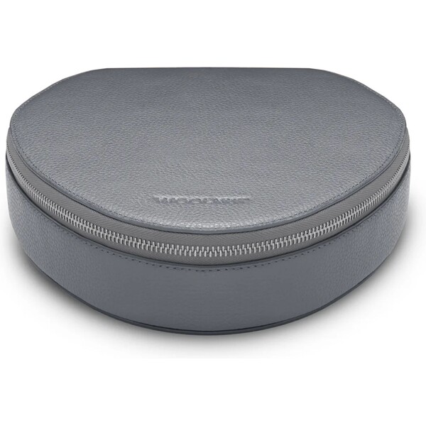 Woolnut-Leather-kozene-pouzdro-pro-AirPods-Max-sede