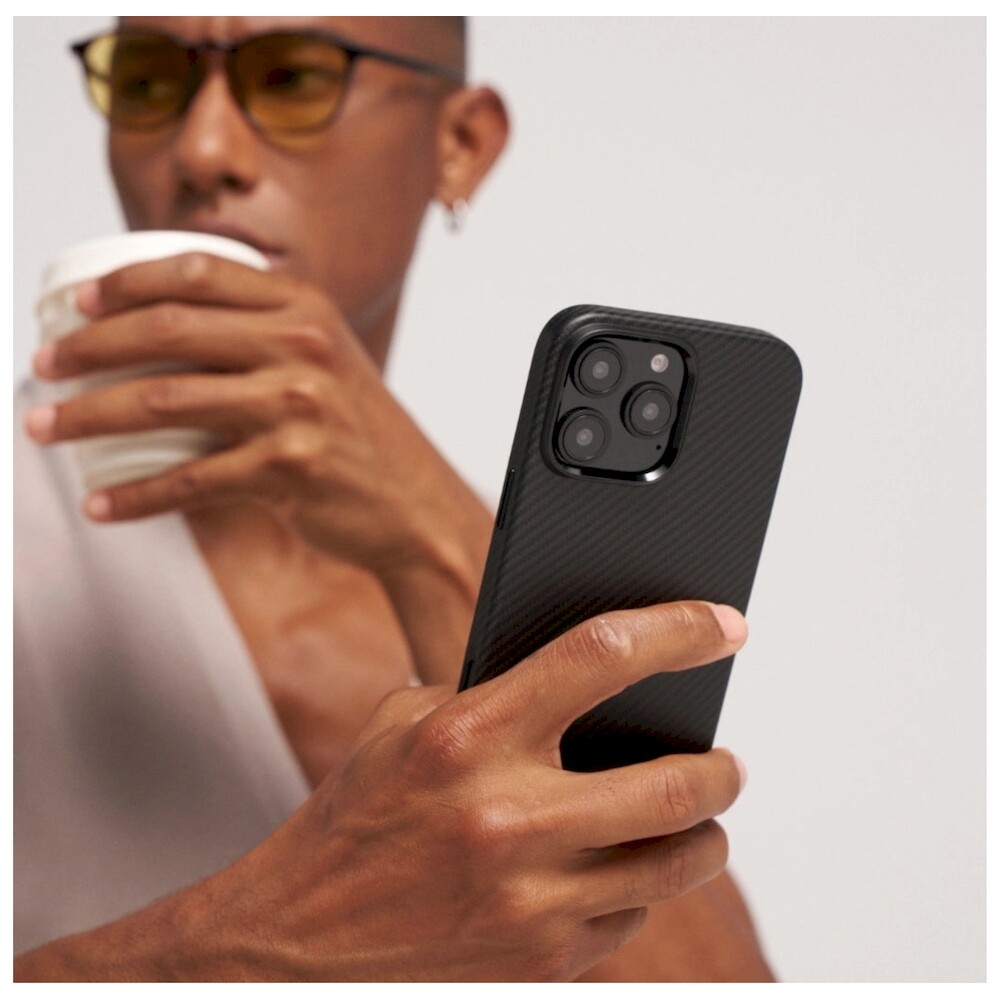 Pitaka-Military-Grade-Protective-MagSafe-kryt-iPhone-16-Pro-Max-Black-Grey-Twill