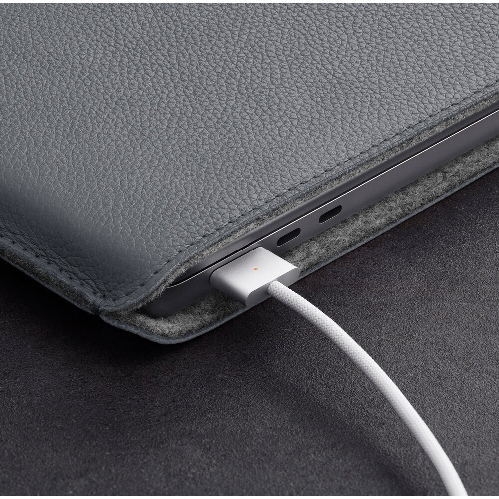 Woolnut-kozene-Sleeve-pouzdro-pro-15-MacBook-Air-sede