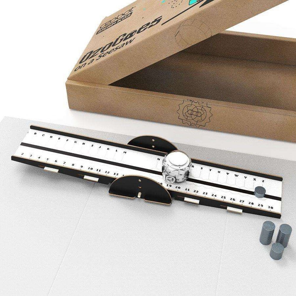 Ozobot-STEAM-sada-Ozobot-zkouma-houpacku