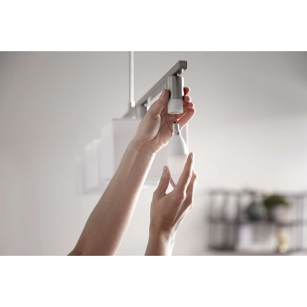 Philips-Hue-White-and-Color-Ambiance-2x-Bluetooth-zarovka-LED-E14-B39-6W-470lm