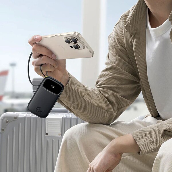 Baseus-EnerFill-FC31-Qpow-3-20000mAh-powerbanka-45W-s-kabelem-USB-C-a-Lightning-cerna