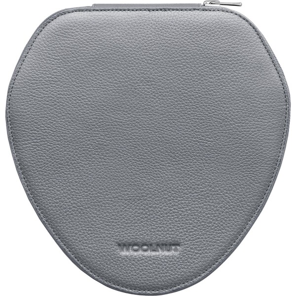 Woolnut-Leather-kozene-pouzdro-pro-AirPods-Max-sede