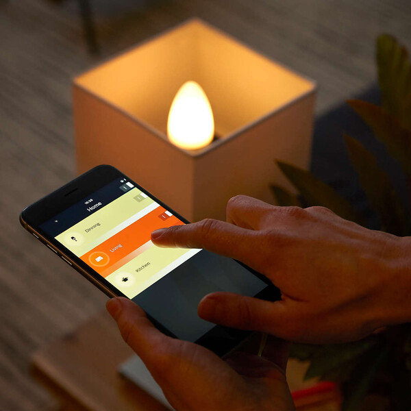 Philips-Hue-White-and-Color-Ambiance-2x-Bluetooth-zarovka-LED-E14-B39-6W-470lm