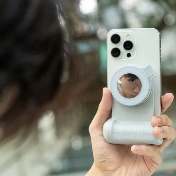 ShiftCam-SnapPocket-Light-LED-ring-bily