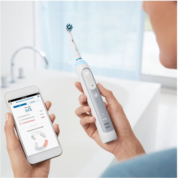 Oral-B-Genius-8900-Cross-Action-chytry-zubni-kartacek-stribrny