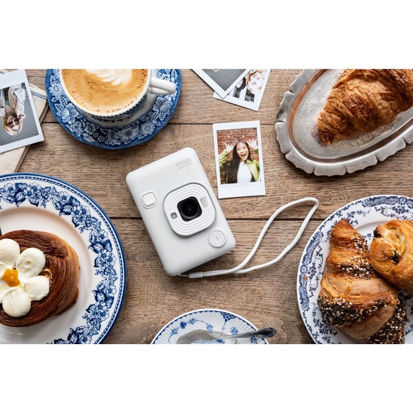 Fujifilm-Instax-mini-LiPlay-Misty-White-VN-EX-D