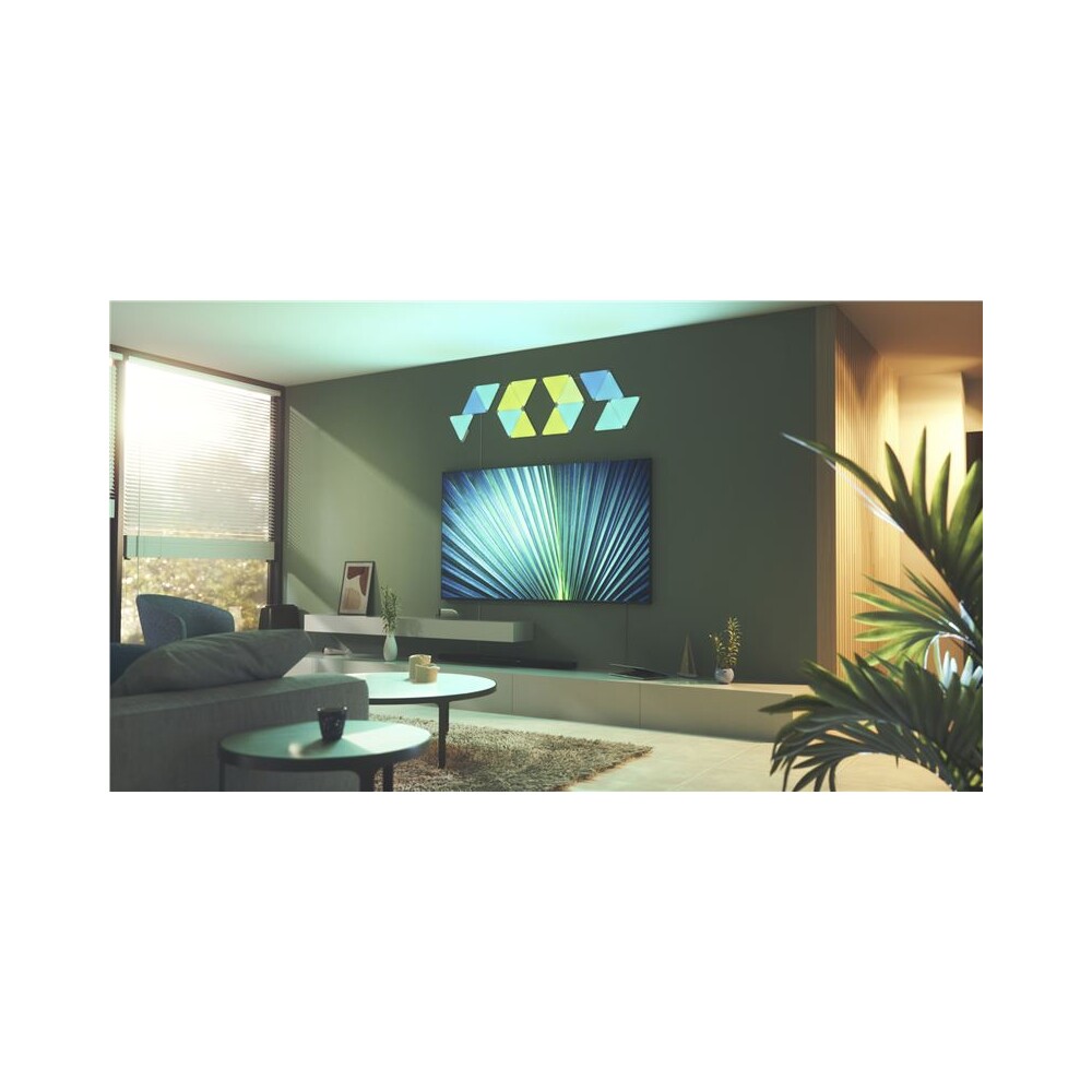 Nanoleaf-Shapes-Triangles-Starter-Kit-15-ks-chytre-modularni-osvetleni