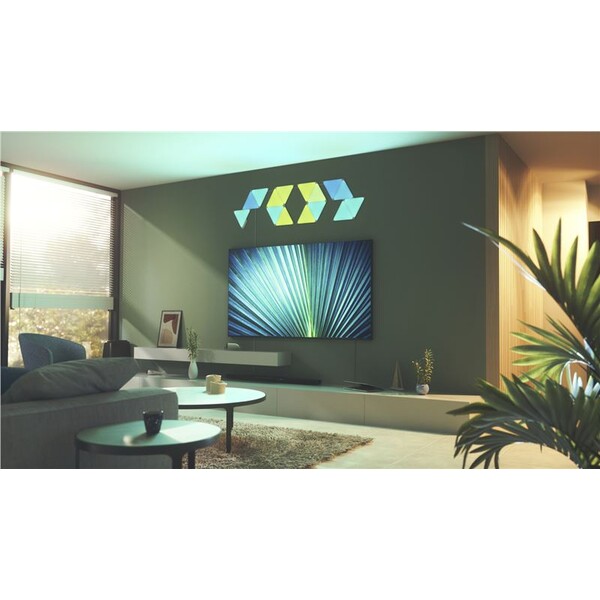 Nanoleaf-Shapes-Triangles-Starter-Kit-15-ks-chytre-modularni-osvetleni