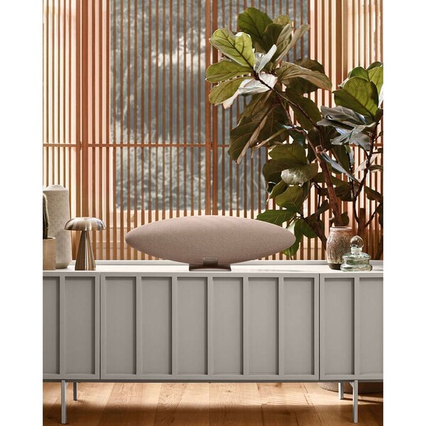 Bowers-Wilkins-Zeppelin-PRO-bezdratovy-reproduktor-Solar-Gold