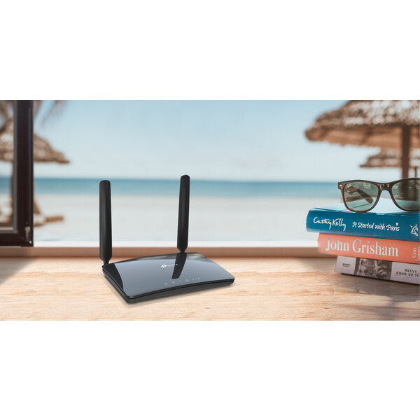 TP-Link-Archer-MR400-Wi-Fi-5-router-cerny