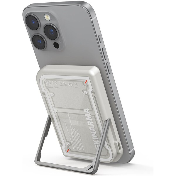 SKINARMA-Nexus-Mecha-MagSafe-powerbanka-se-stojankem-USB-C-PD-5000-mah-svetle-seda